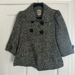 Wool Cropped Houndstooth Coat!